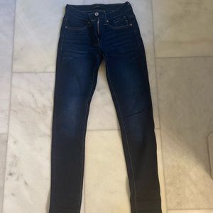 Size 0 KanCan skinny jeans